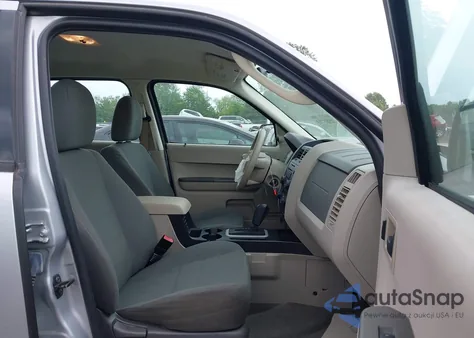 2012 Ford Escape Xls z USA, uszkodzony, nr VIN 1FMCU0C75CKA13759